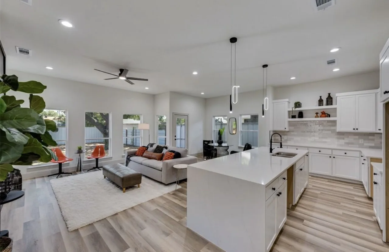Denmark Street Residence - Image 7