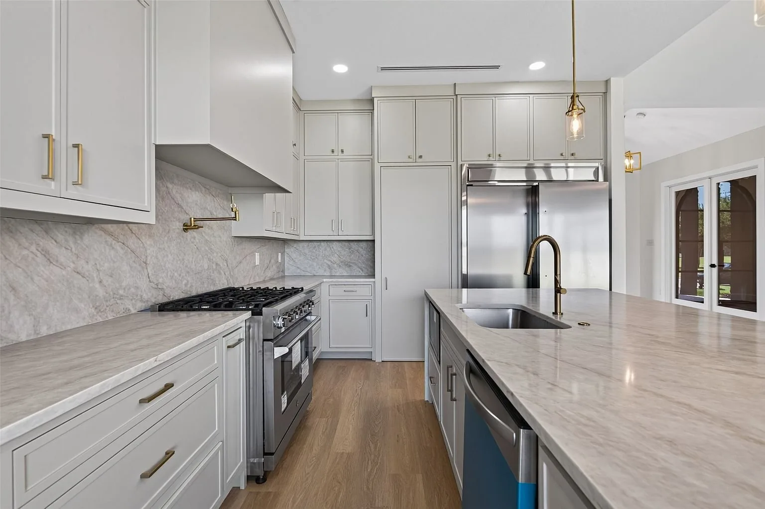 Devonshire North Residence - Image 12