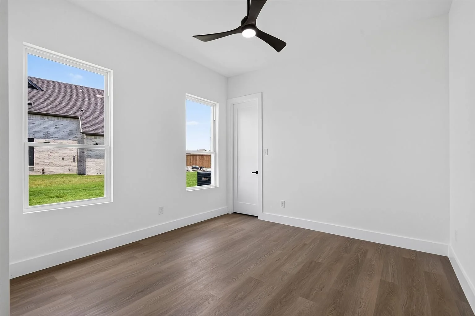 Devonshire North Residence - Image 20