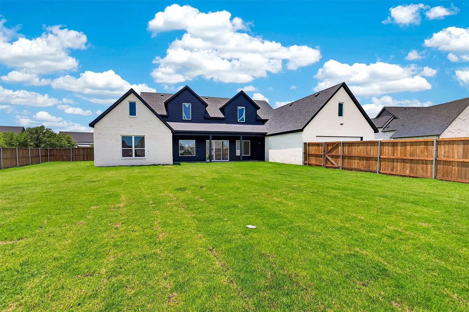 Devonshire North Residence - Image 23