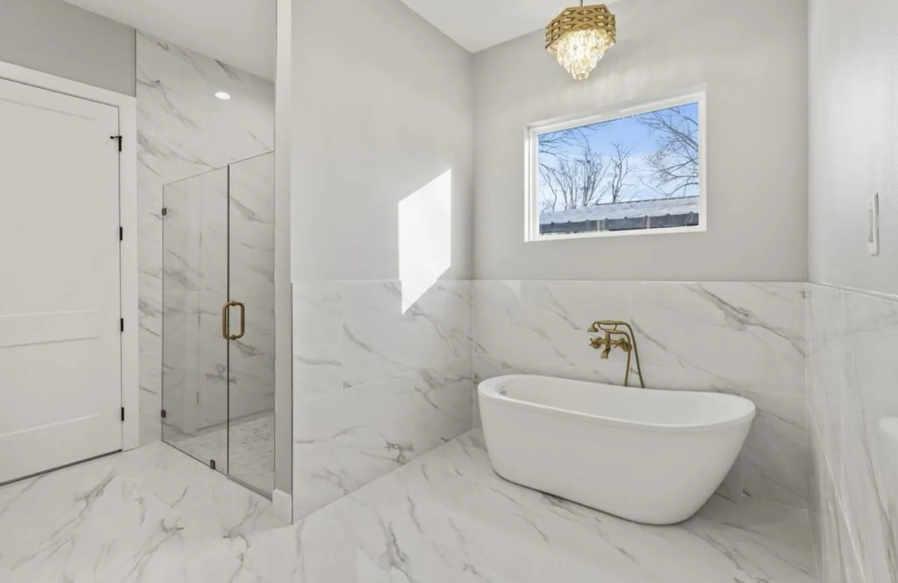 Maybeth Street Residence - Image 4